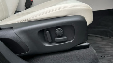 Land Rover Range Rover Velar 3.0 D300 MHEV HST 5dr Auto Diesel Estate